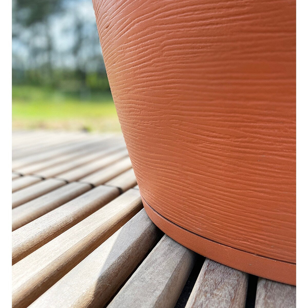 Floridis Amsterdan XX-Large Planter Bowl - 27.56 inches high x 29.53 inch diameter