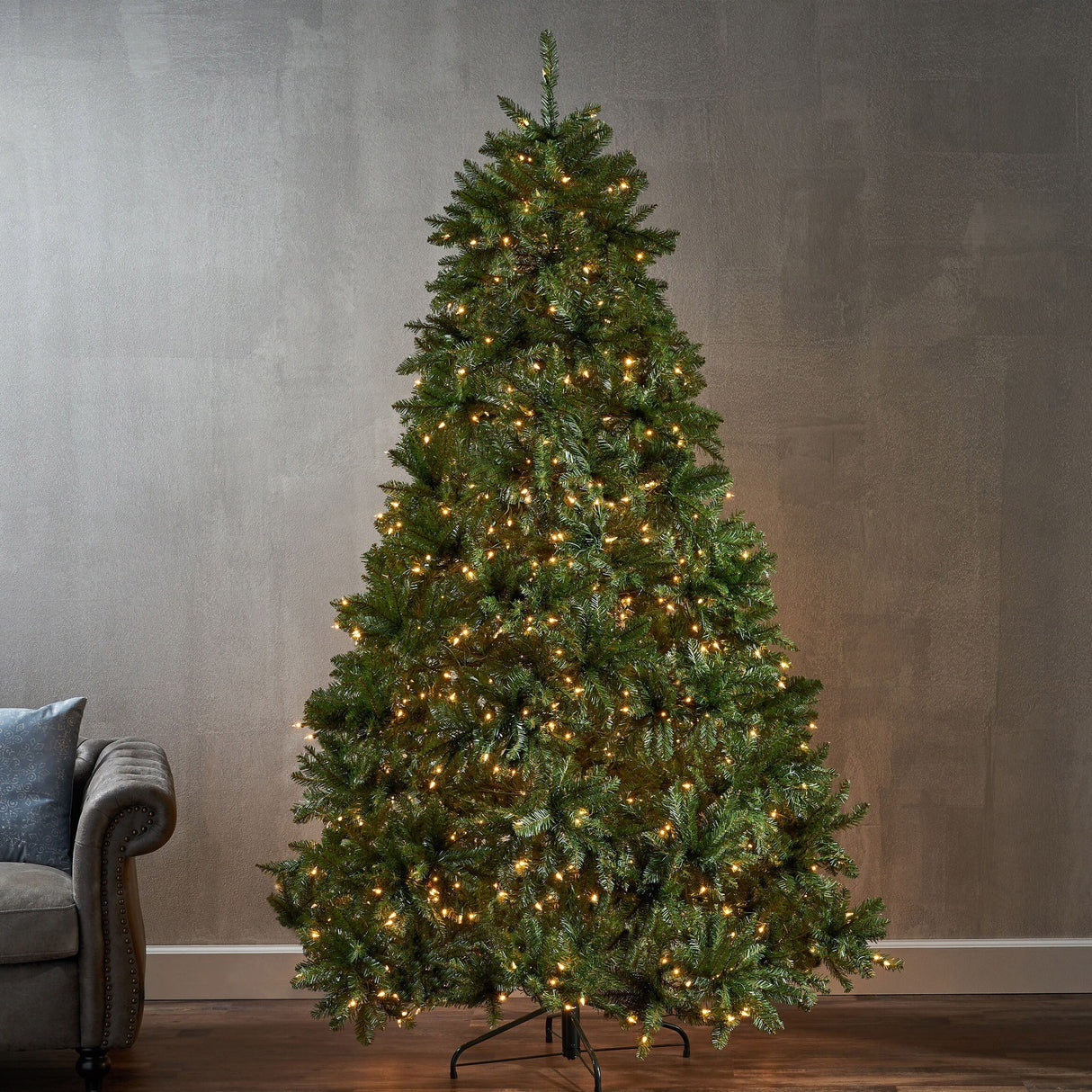 Fraser Fir Hinged 7.5-foot Artificial Christmas Tree by Christopher Knight Home