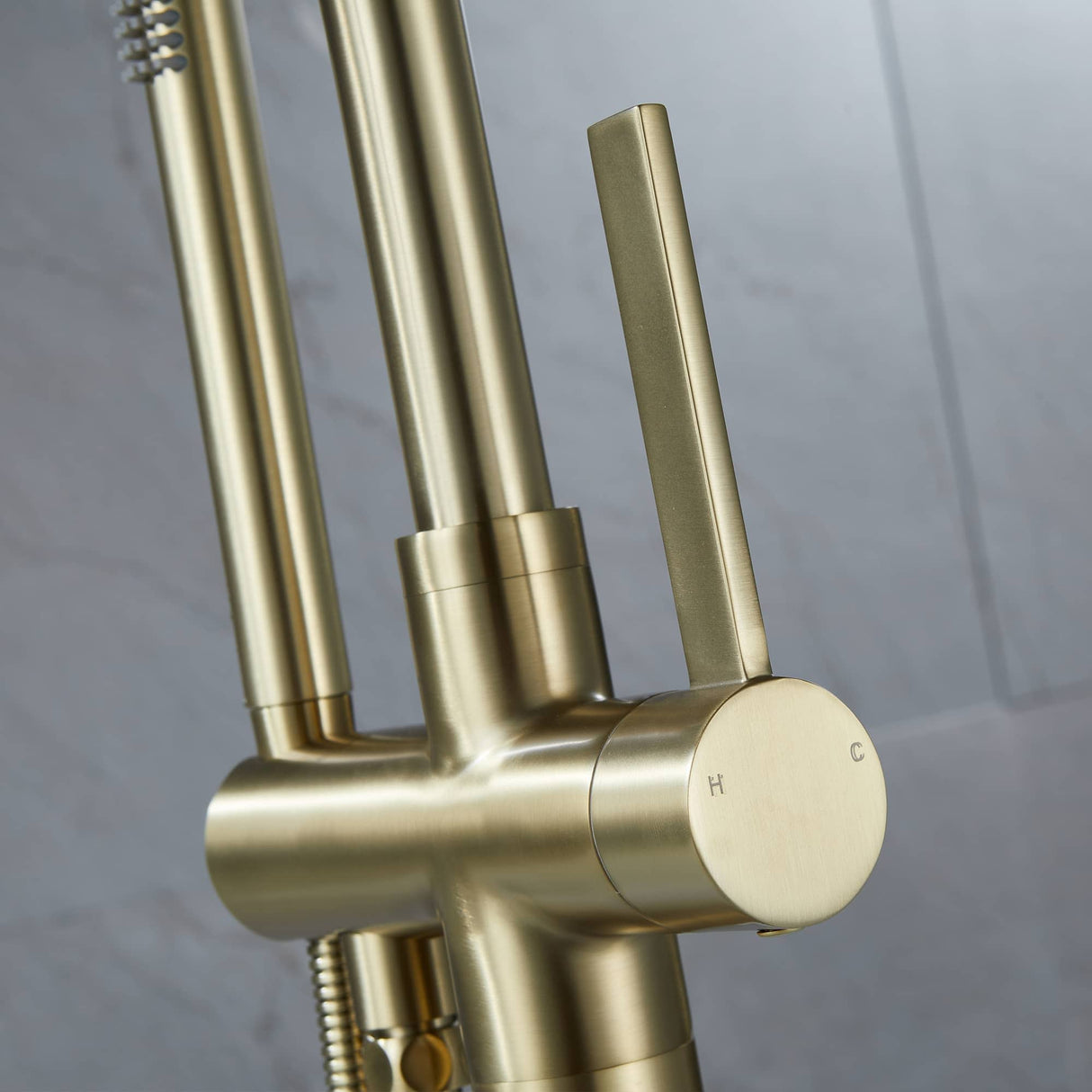 Free Standing Tub Faucet With Hand Shower Floor Mount Tub Faucets Brushed Gold Bathtub Filler Single Handle Modern Bathroom Taps