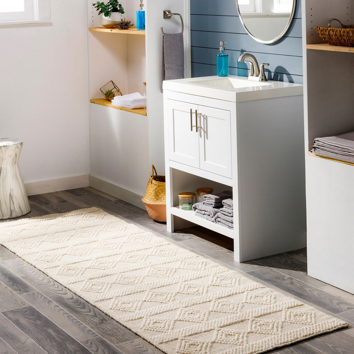 Livabliss Freya Handmade Modern Rustic Area Rug