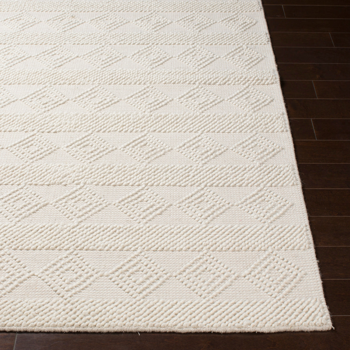 Livabliss Freya Handmade Modern Rustic Area Rug