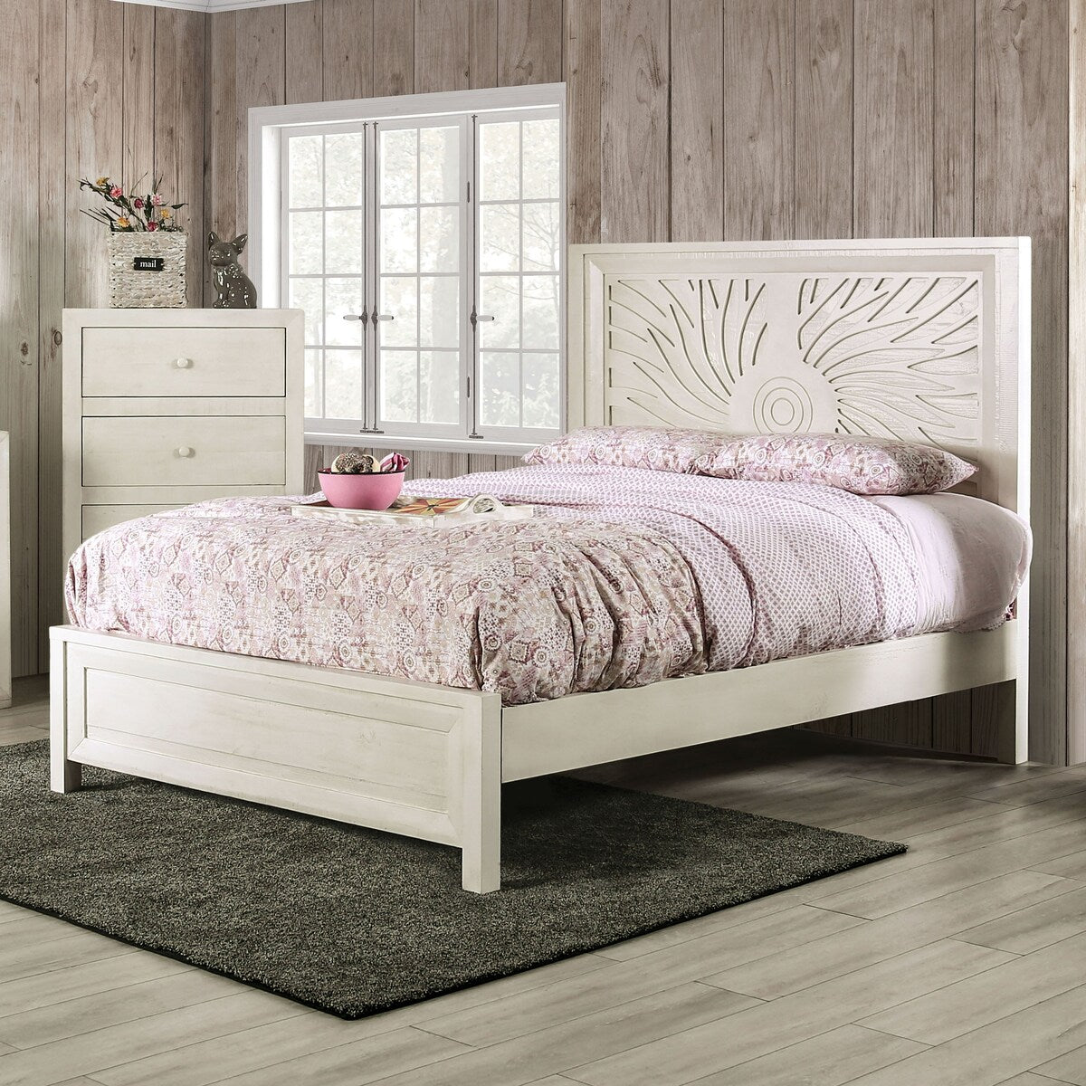 Toddlee Bohemian Ivory Wood Platform Bed with Starburst Pattern by Furniture of America
