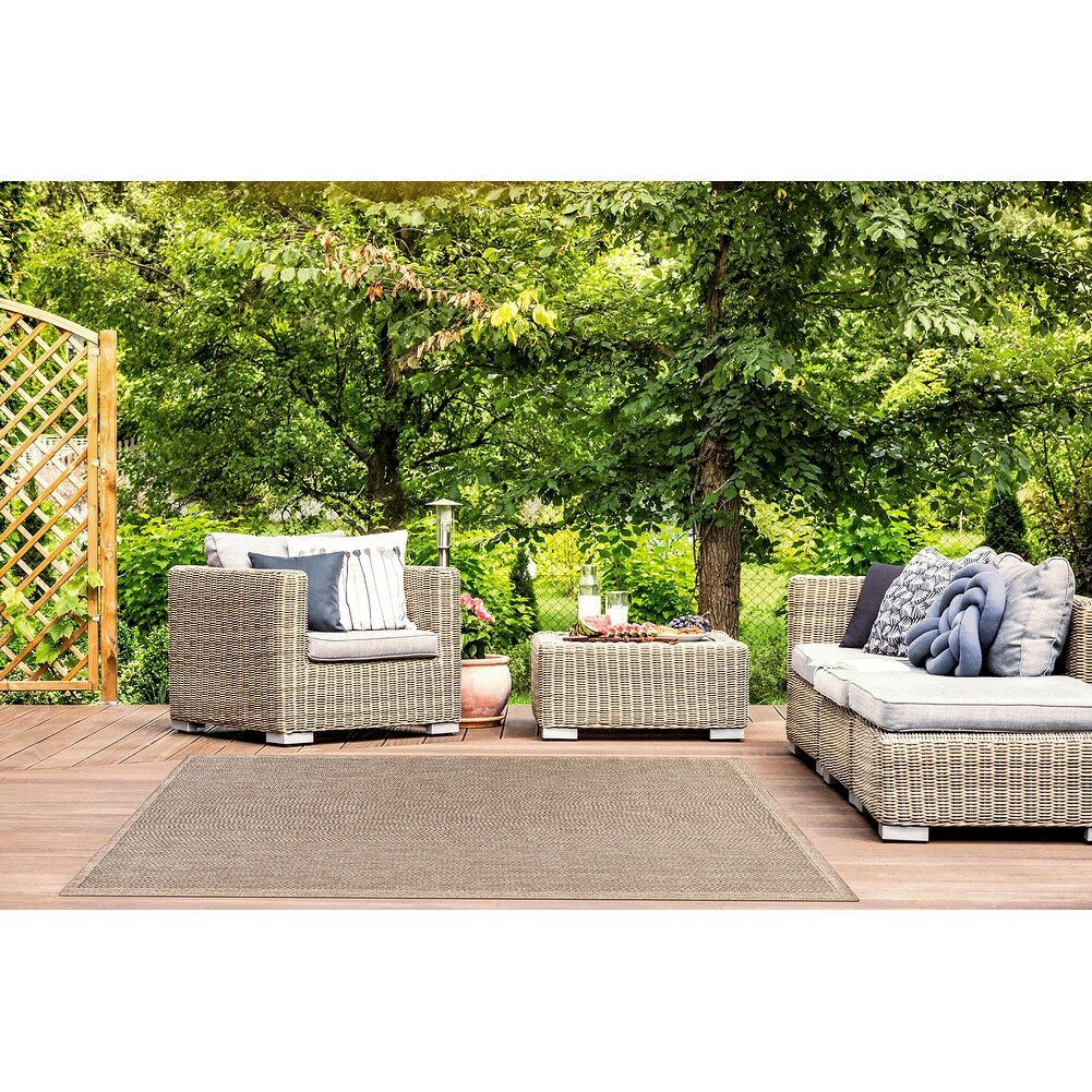 GAD - Classical Sisal-Inspired Indoor Outdoor Area Rug, Medallion, Bordered, Geometric Pattern, Fade and Stain Resistant