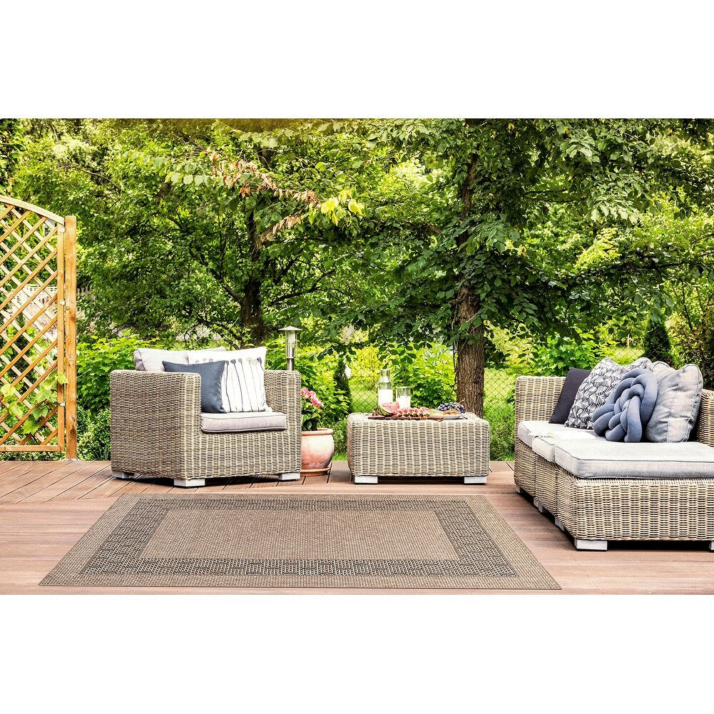 GAD - Classical Sisal-Inspired Indoor Outdoor Area Rug, Medallion, Bordered, Geometric Pattern, Fade and Stain Resistant