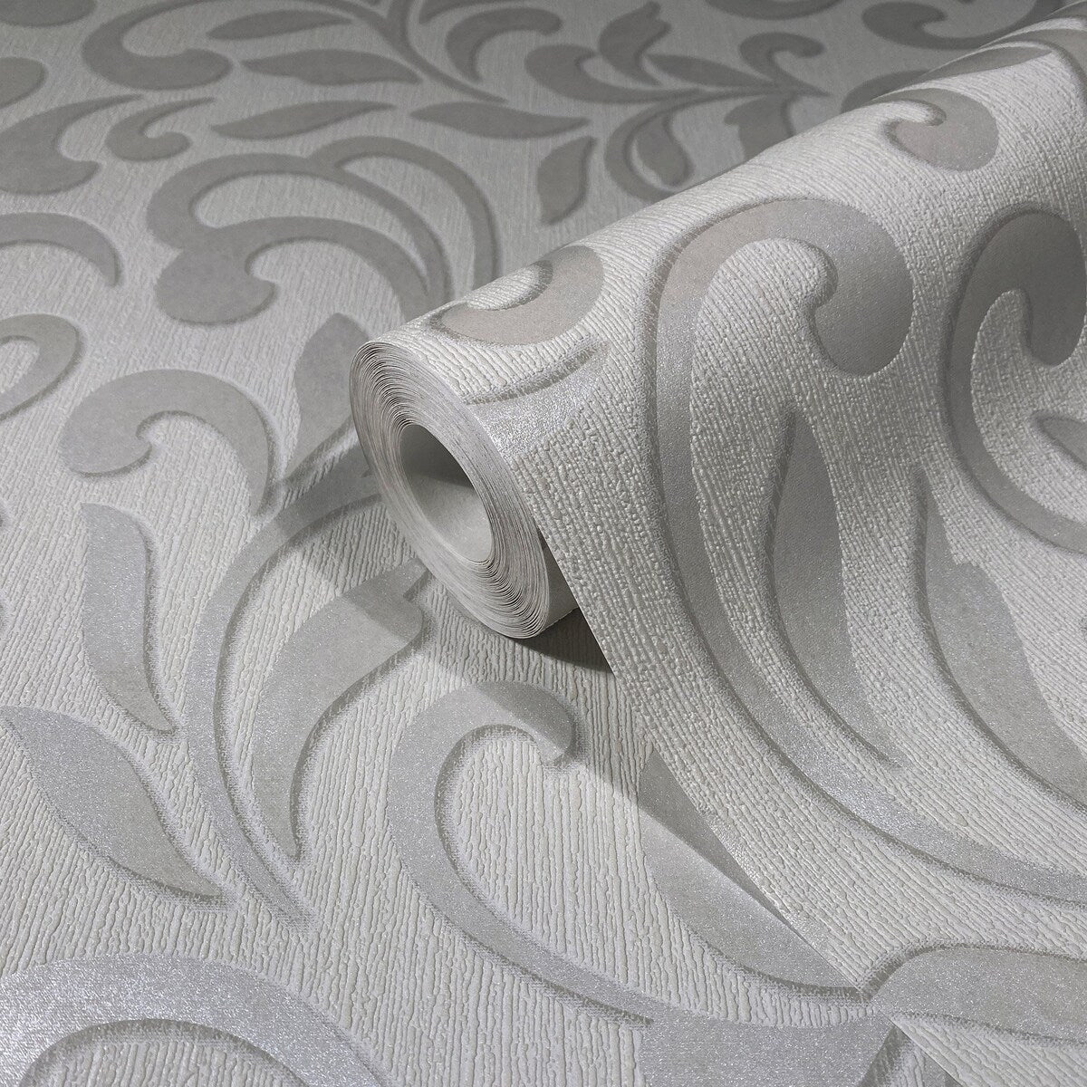 Galerie Wallcoverings Leafy Scroll Damask Vinyl on Non-woven Metallic Wallpaper Roll