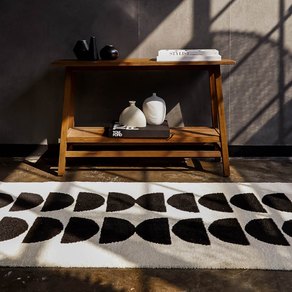 Gavin Modern Geometric Area Rug
