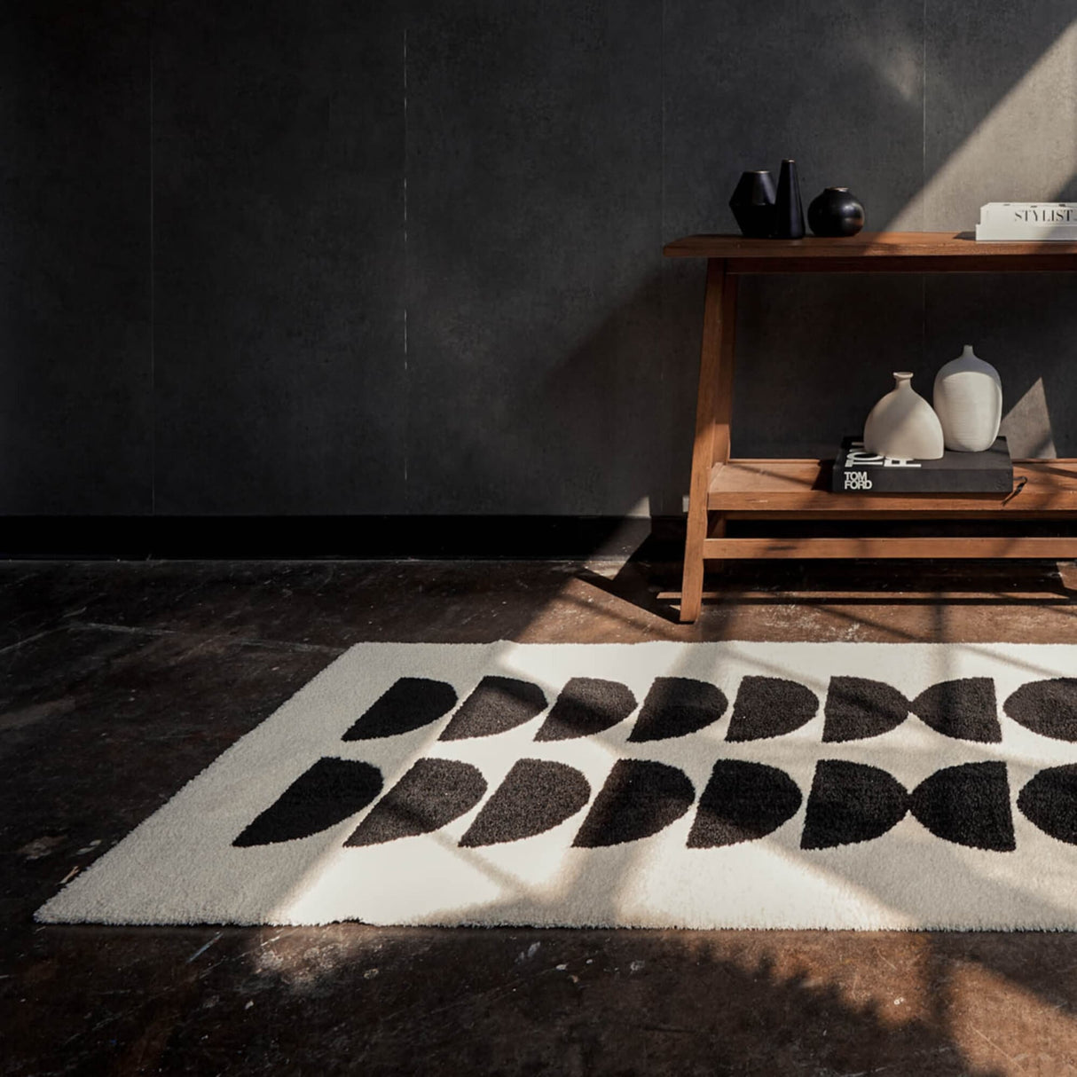 Gavin Modern Geometric Area Rug