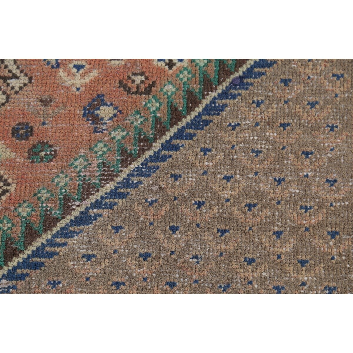 Geometric Bakhtiari Persian Vintage Rug Hand-Knotted Coral Wool Carpet - 4'11"x 9'10"