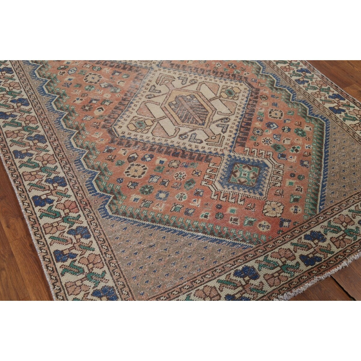 Geometric Bakhtiari Persian Vintage Rug Hand-Knotted Coral Wool Carpet - 4'11"x 9'10"