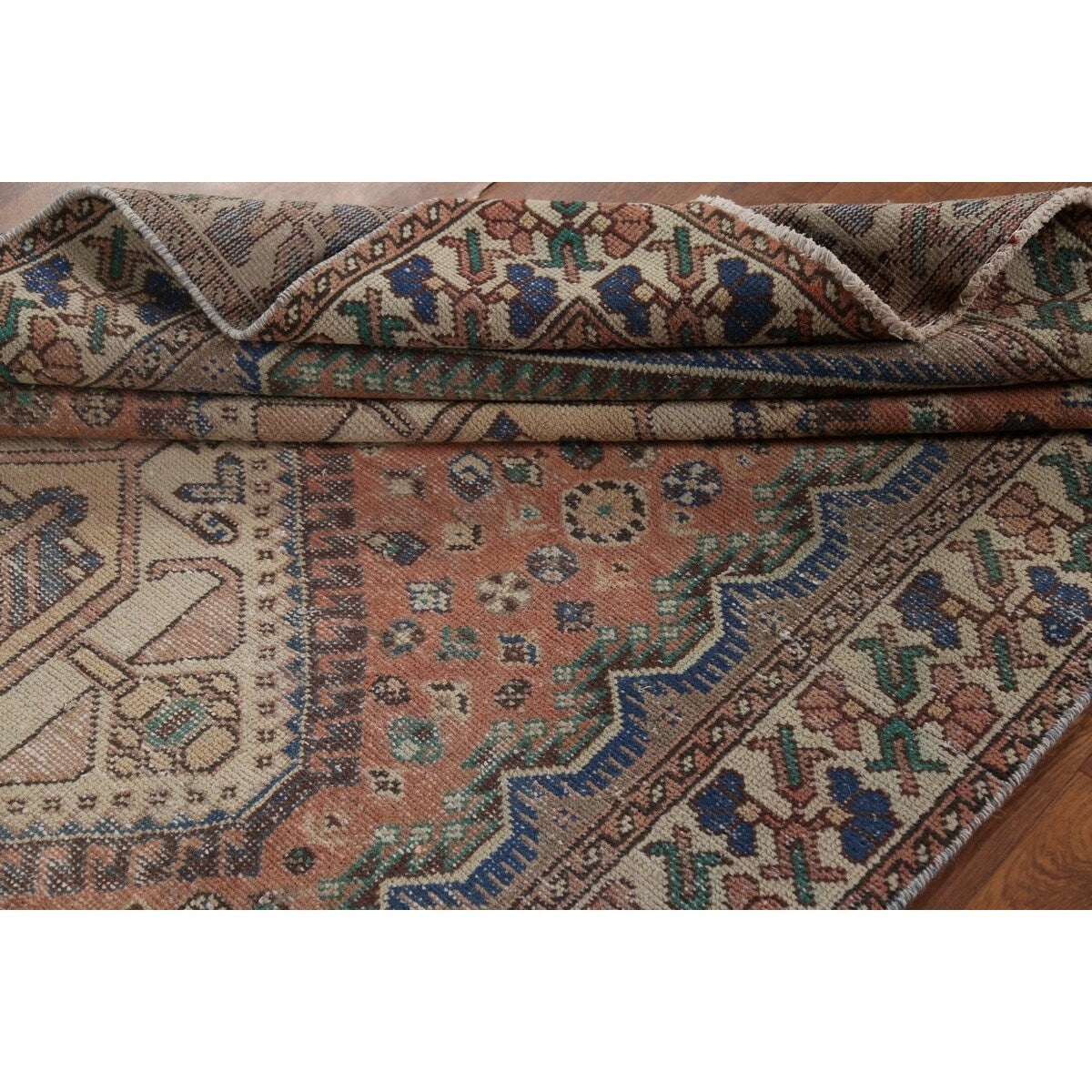 Geometric Bakhtiari Persian Vintage Rug Hand-Knotted Coral Wool Carpet - 4'11"x 9'10"