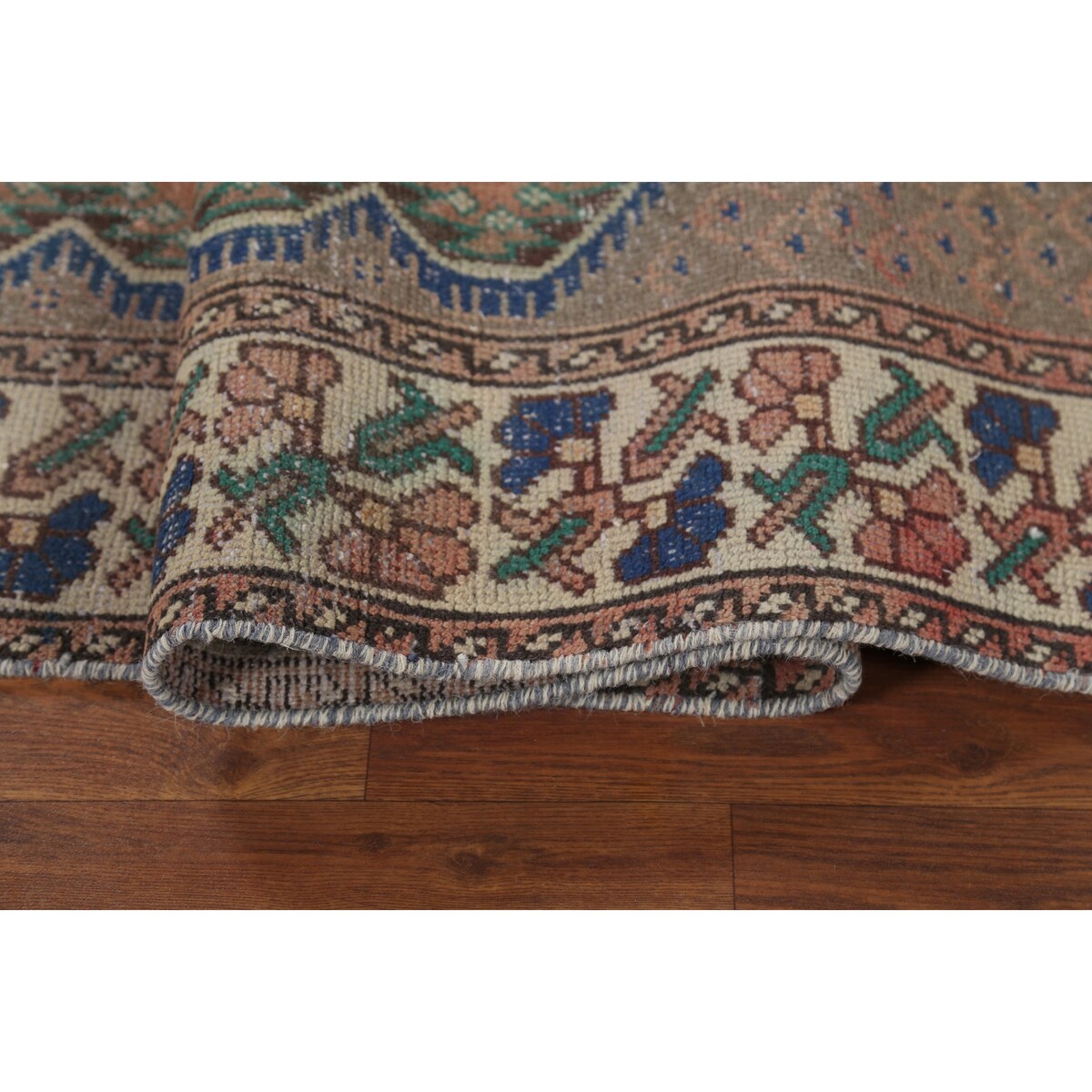 Geometric Bakhtiari Persian Vintage Rug Hand-Knotted Coral Wool Carpet - 4'11"x 9'10"