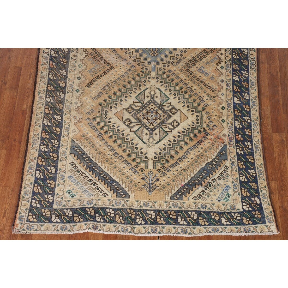Geometric Bakhtiari Persian Vintage Rug Handmade Peach Wool Carpet - 5'4"x 9'9"