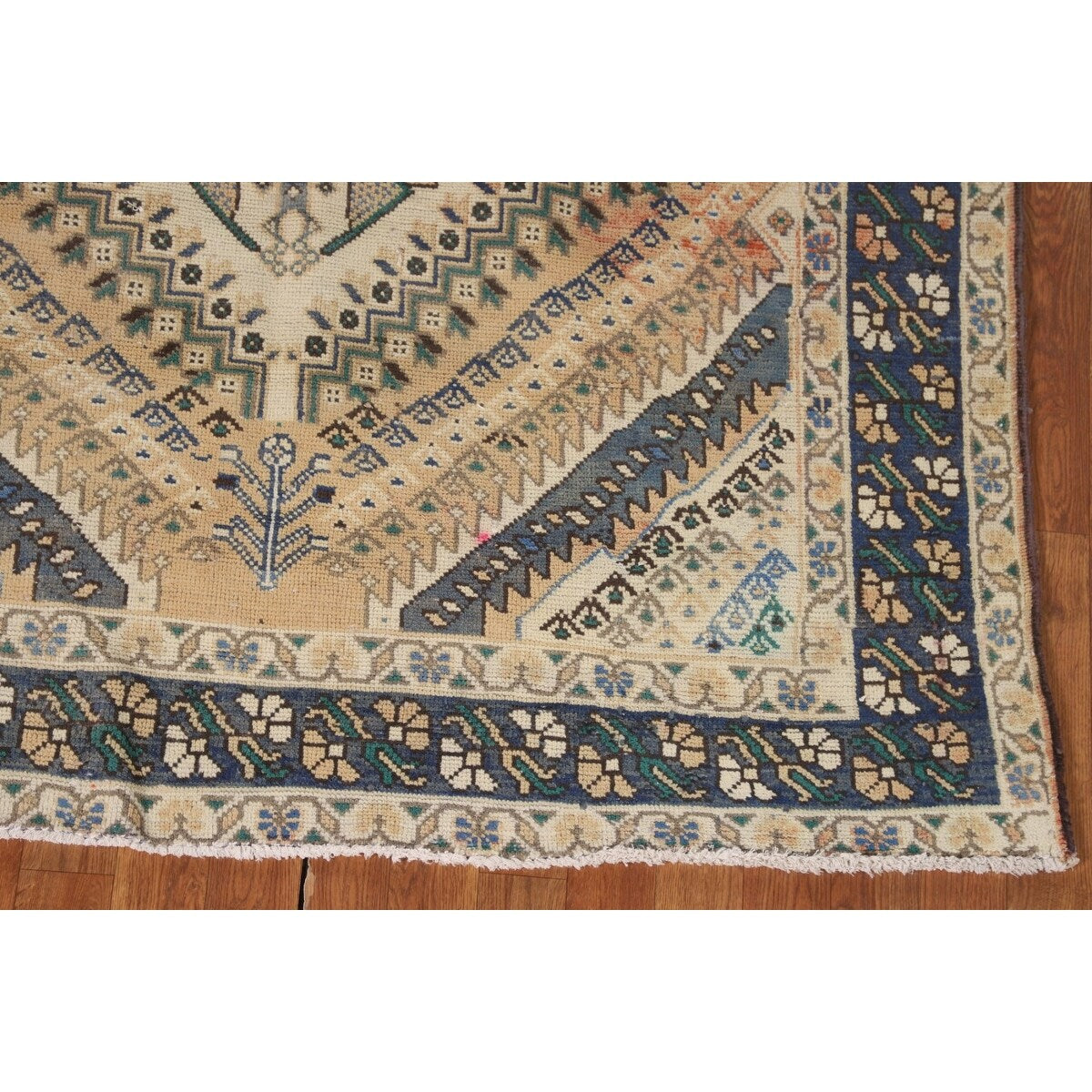 Geometric Bakhtiari Persian Vintage Rug Handmade Peach Wool Carpet - 5'4"x 9'9"