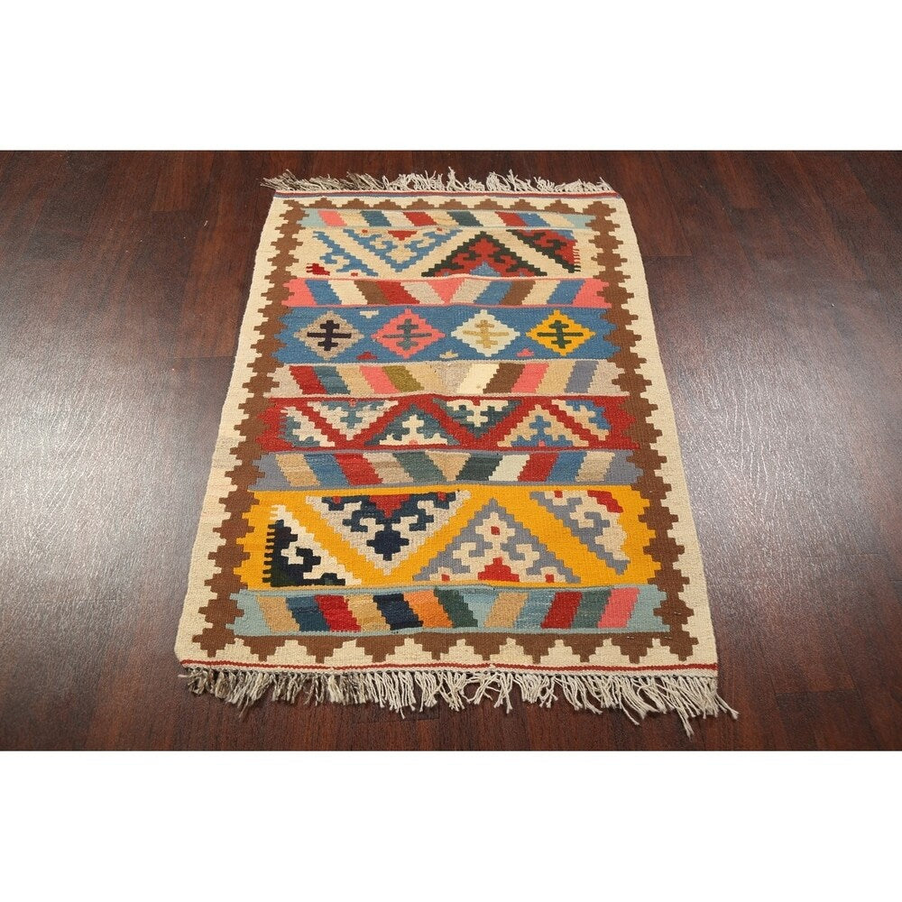 Geometric Kilim Shiraz Persian Area Rug Flat-Woven Kitchen Size Carpet - 2'9" x 3'10"