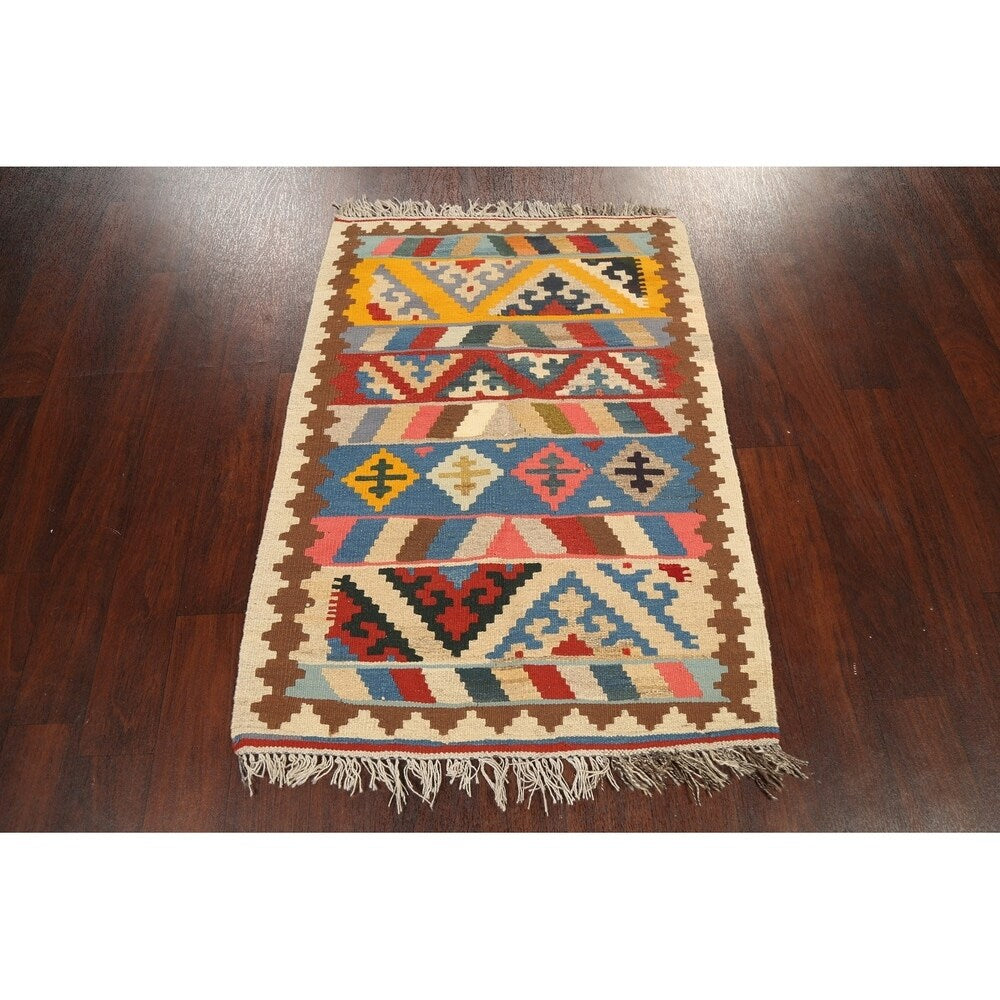 Geometric Kilim Shiraz Persian Area Rug Flat-Woven Kitchen Size Carpet - 2'9" x 3'10"