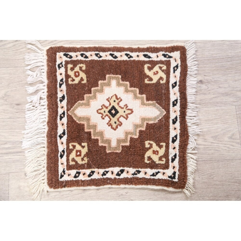Geometric Tribal Morocan Hand Knotted Oriental Area Rug - 1'2" x 1'3" Square