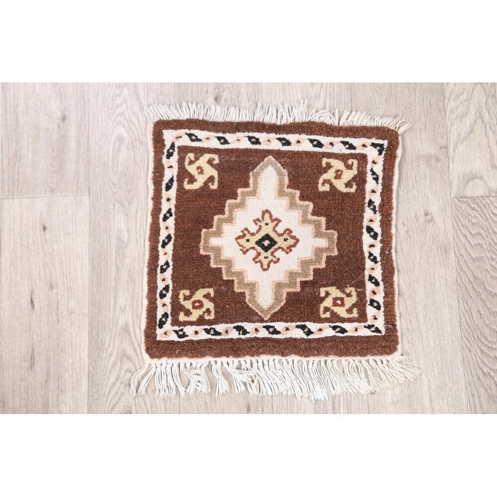 Geometric Tribal Morocan Hand Knotted Oriental Area Rug - 1'2" x 1'3" Square
