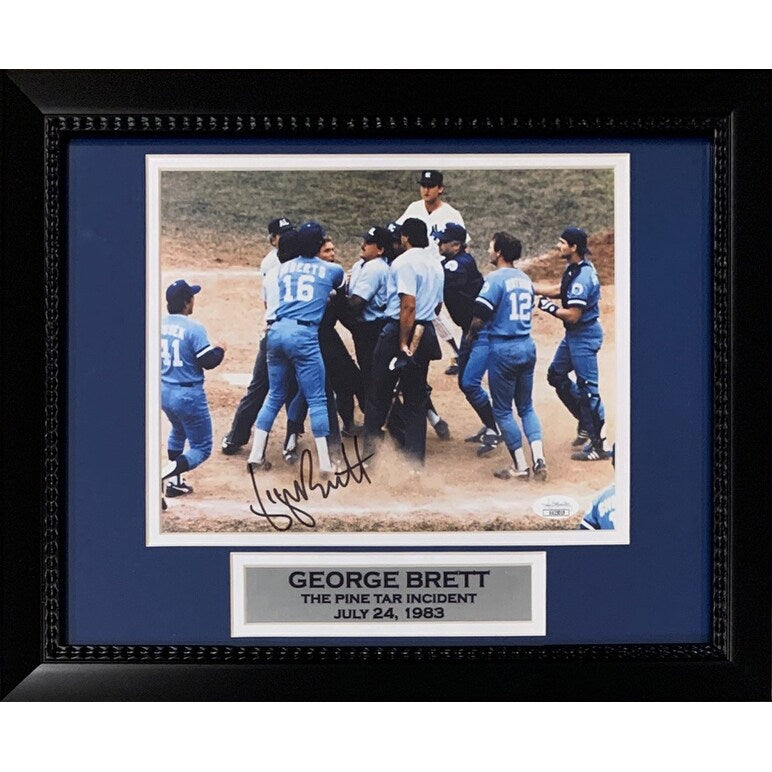 George Brett Kansas City Royals signed autographed, 8x10 Photo, COA will be included. George Brett Kansas City Royals signed autographed, 8x10 Photo, COA will be included.