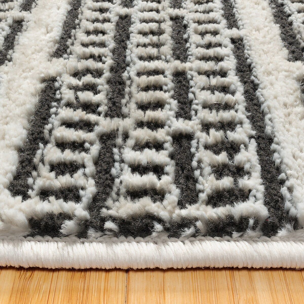 Gertmenian Missha Polyester Modern Tonal Ombre Solid High-Low Indoor Area Rug