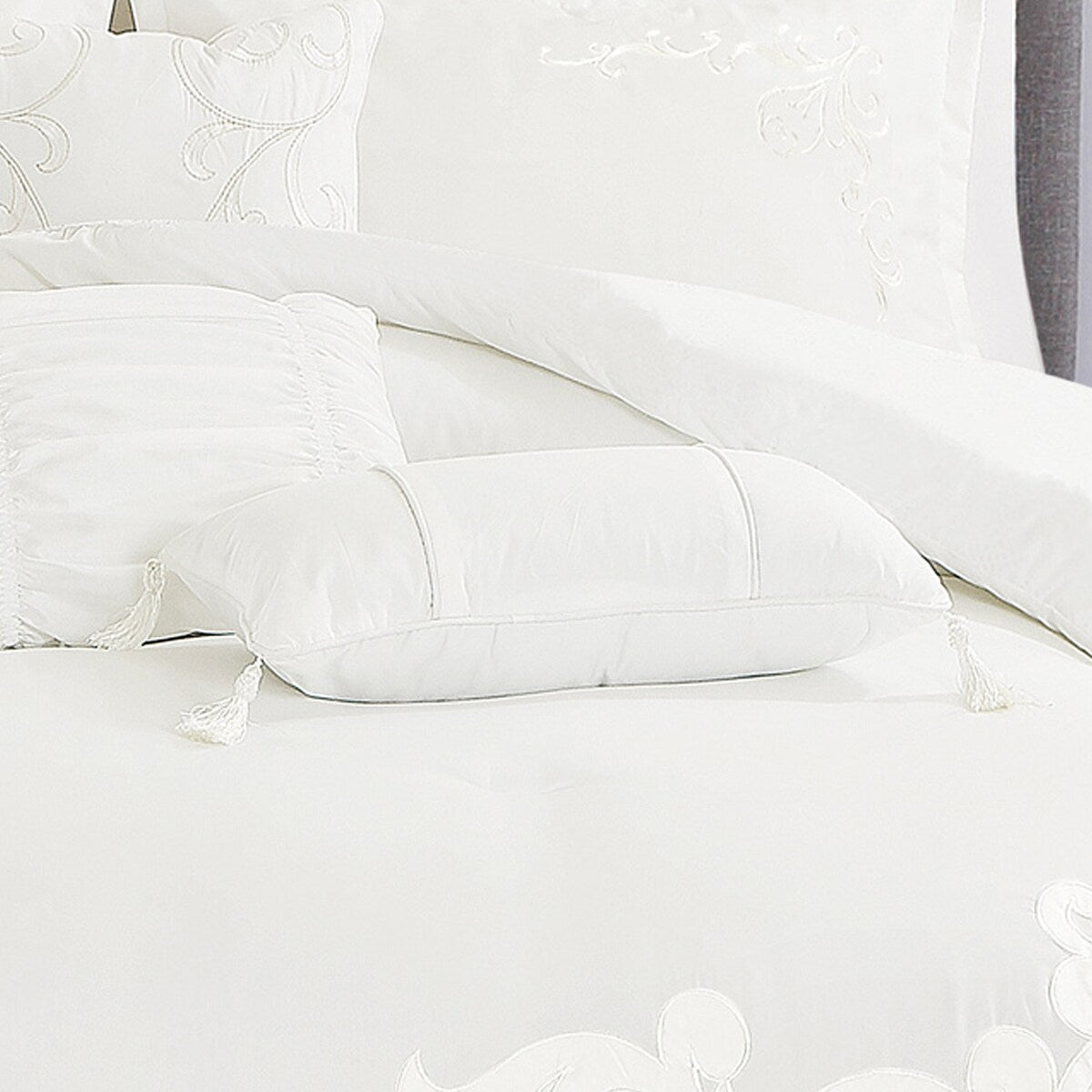 Givon Luxury 7 Piece Comforter Set