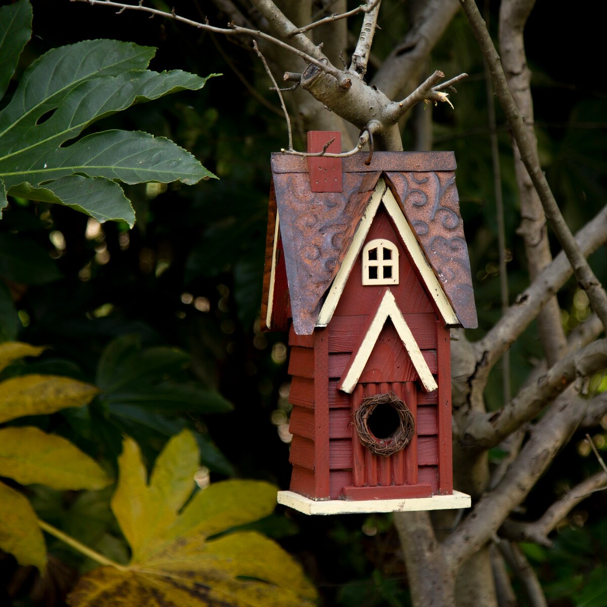 Glitzhome 12"H Distressed Cottaage Solid Wood Birdhouse - 6.50"L X 5.50"W X 12.00"H