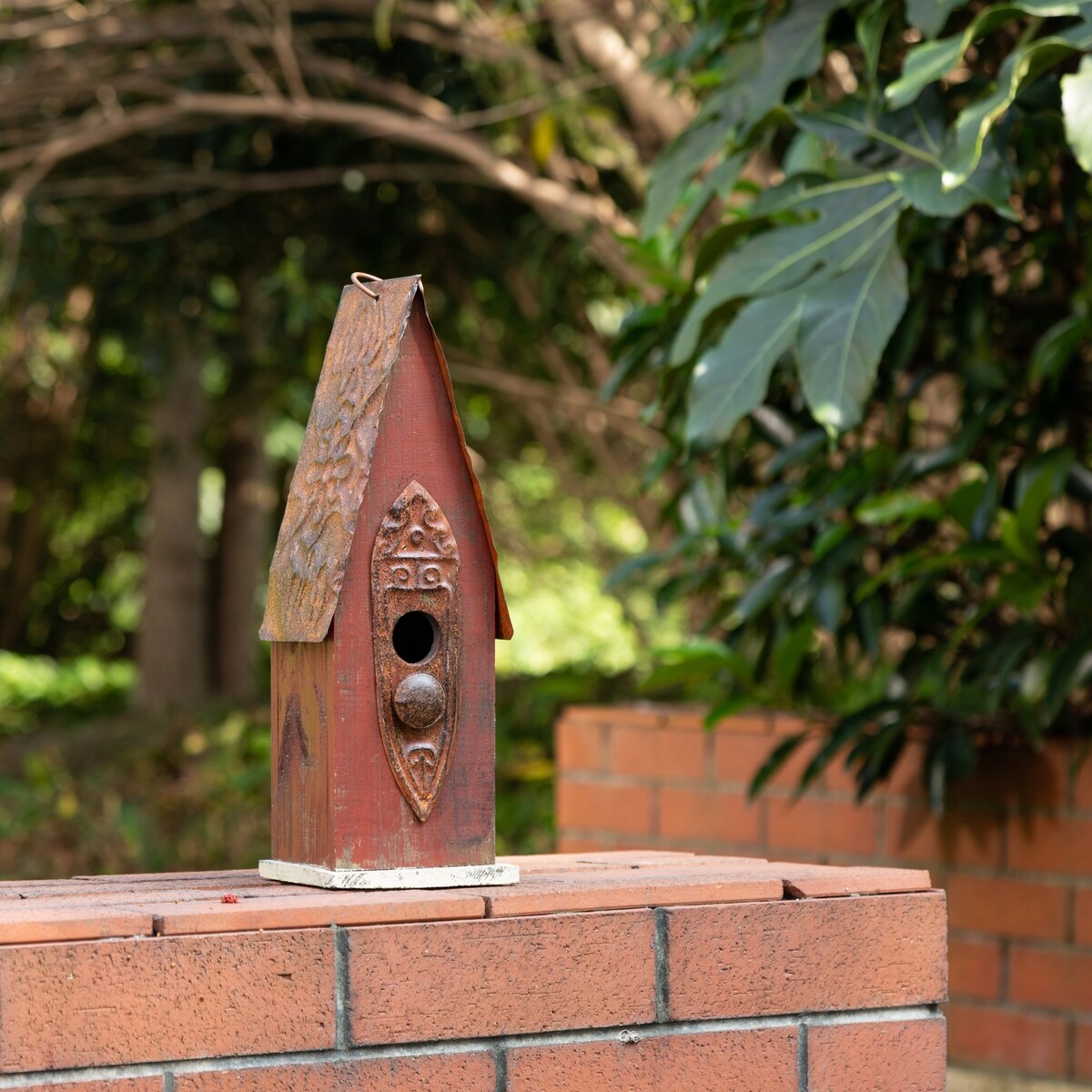 Glitzhome 13"H Retro Wooden Distressed Garden Birdhouse - 4.5"L x 4.25"W x 13.25"H