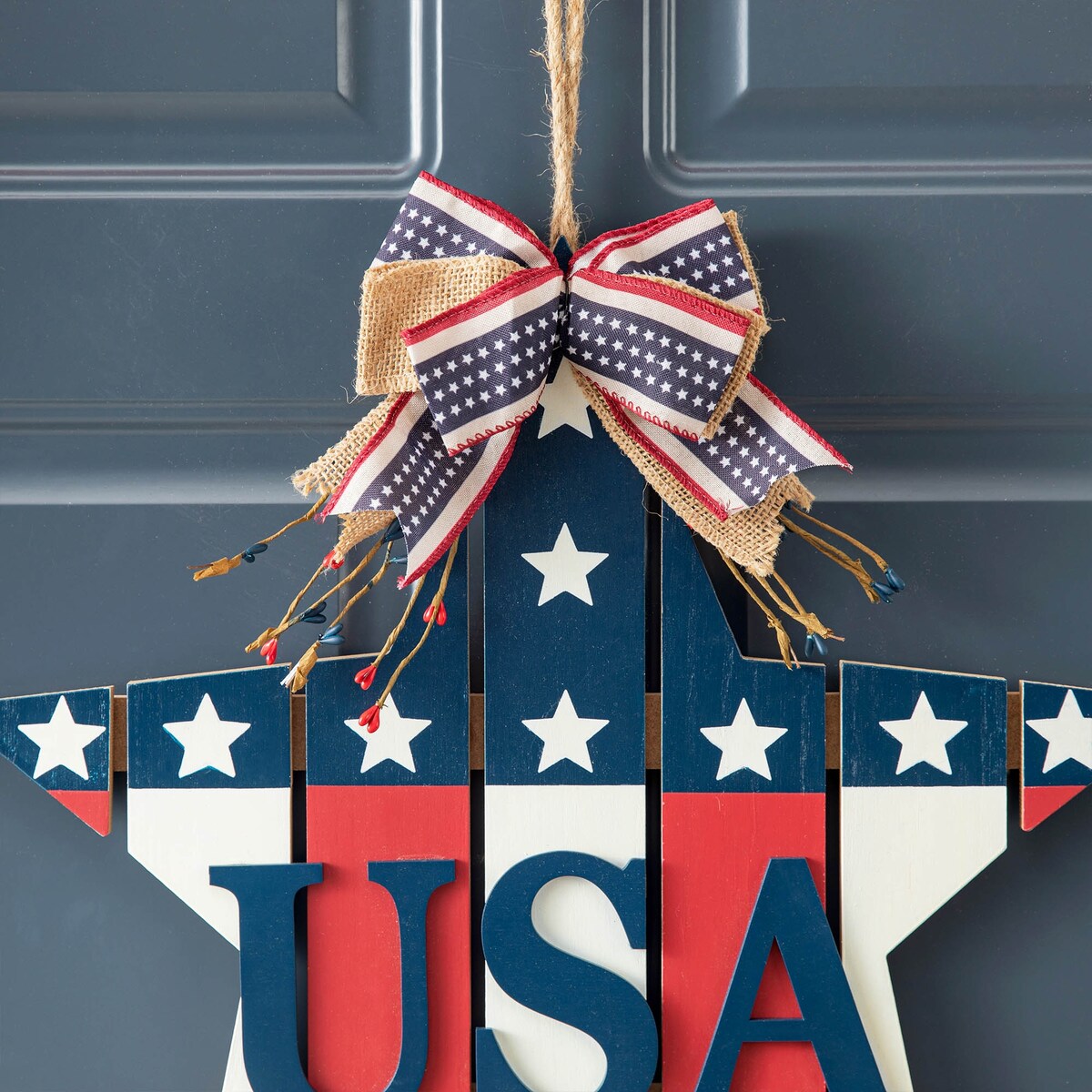 Glitzhome 60"H Wooden Patriotic America Porch Sign