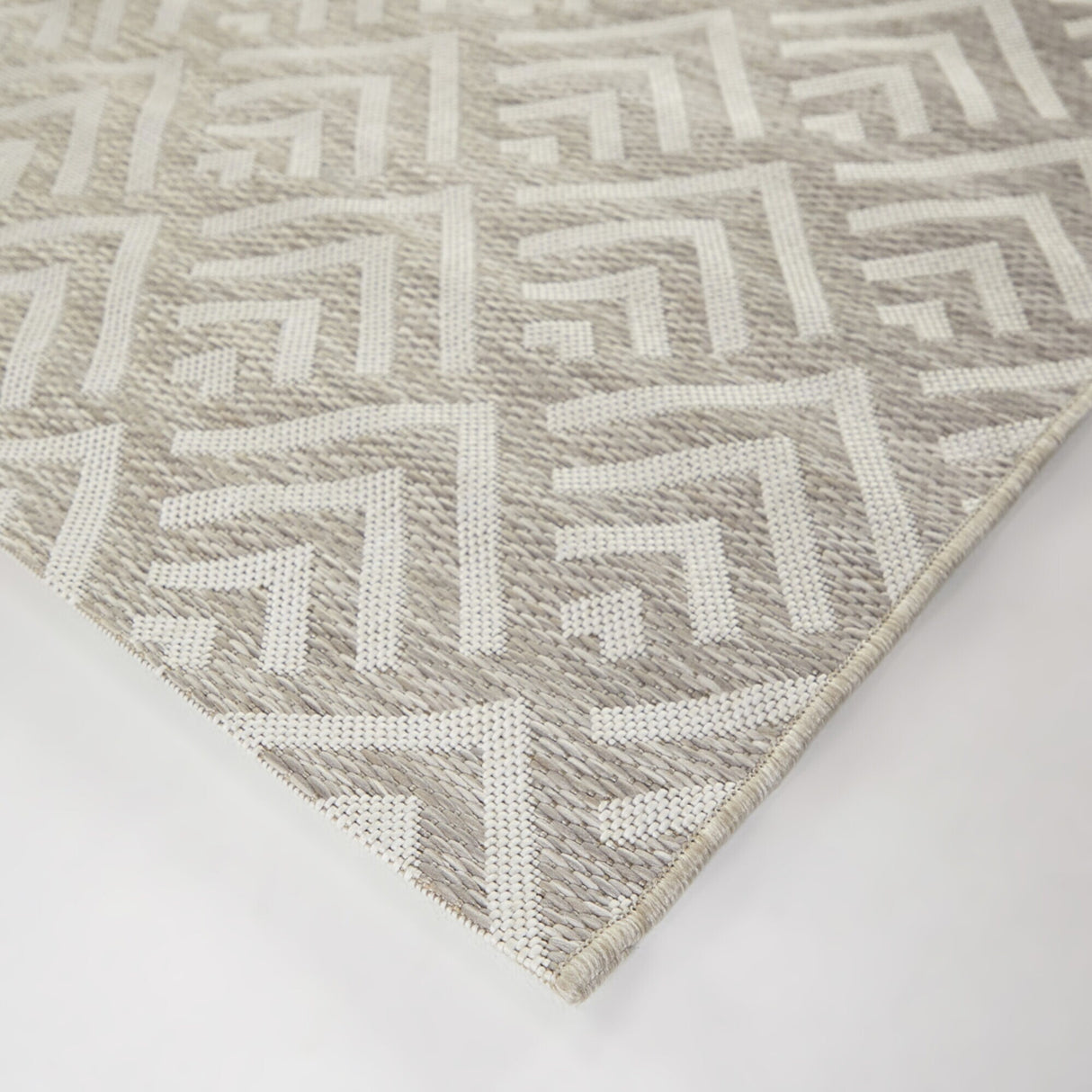 Gloria Modern Chevron Indoor/Outdoor Area Rug