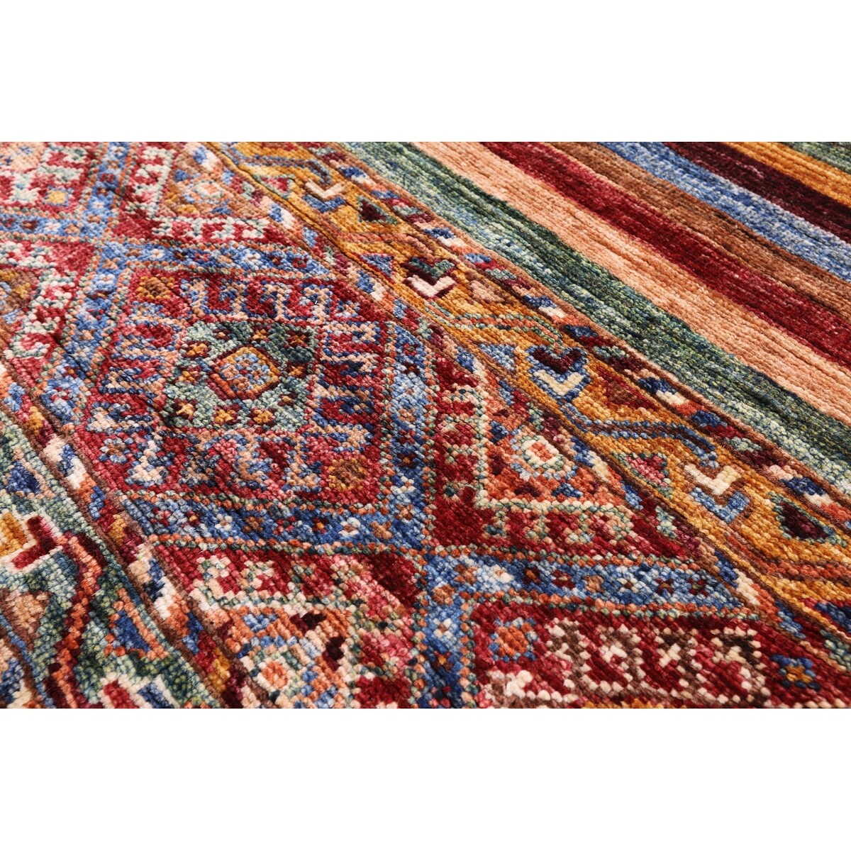 Golden Nile Khorjin Persian Gabbeh Hand Knotted Wool Rug - 2' 11" X 4' 4"