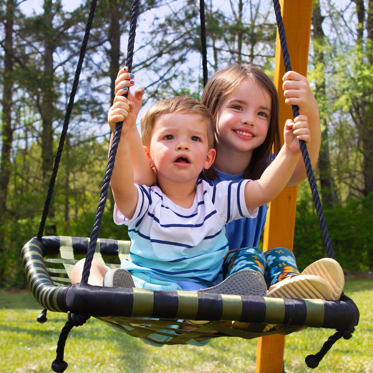 Gorilla Playsets Chill 'N Swing with Nylon Rope
