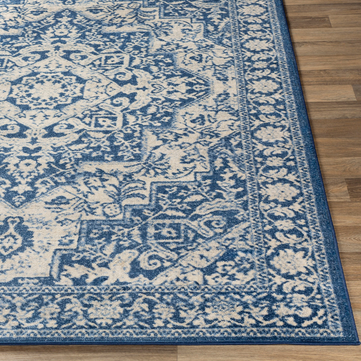 Livabliss Tyrus Traditional Medallion Area Rug