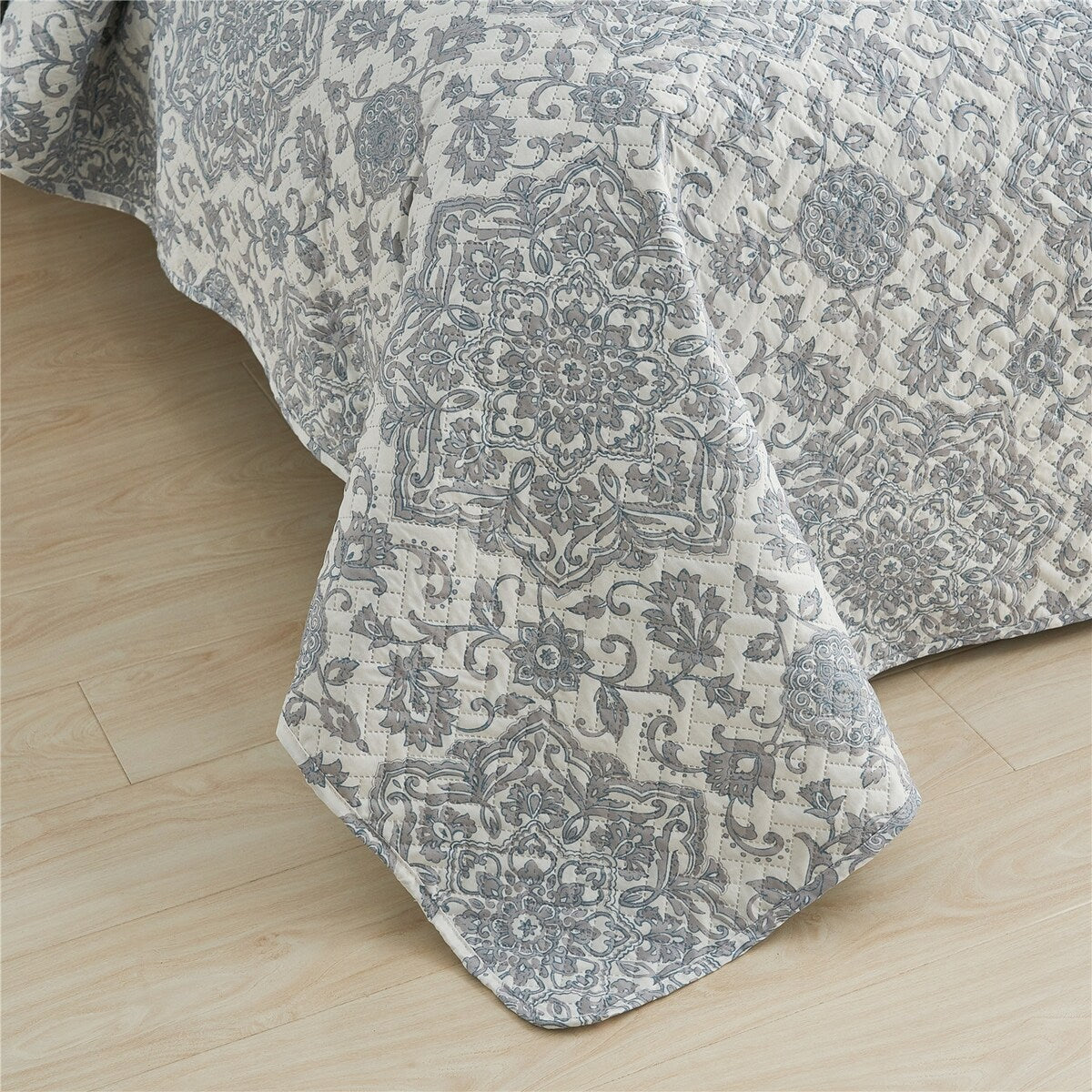Gray Lightweight Bedspread Coverlet Set with Shams Bedding Set for All Season