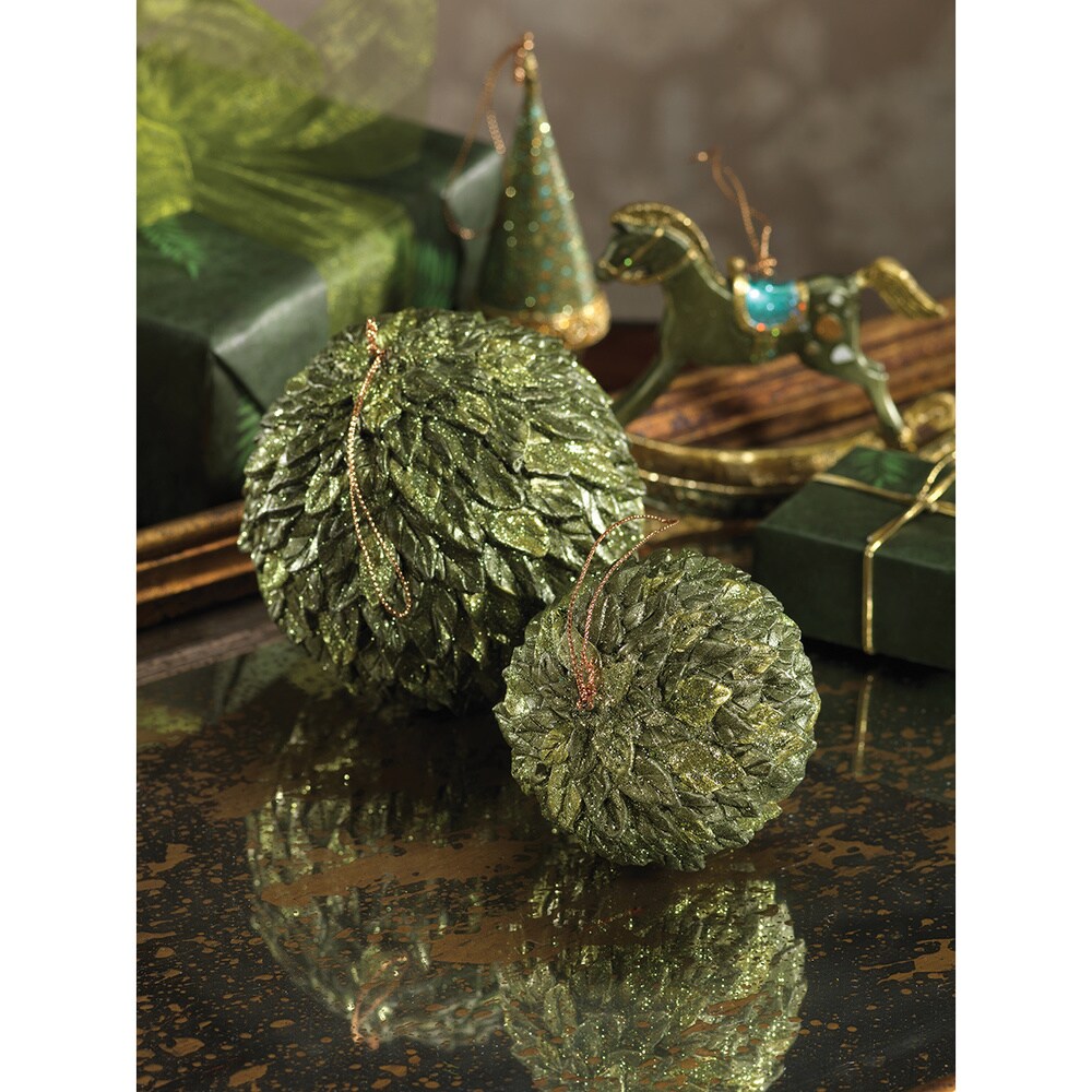 Green Leafy Design Resin Ball Ornaments