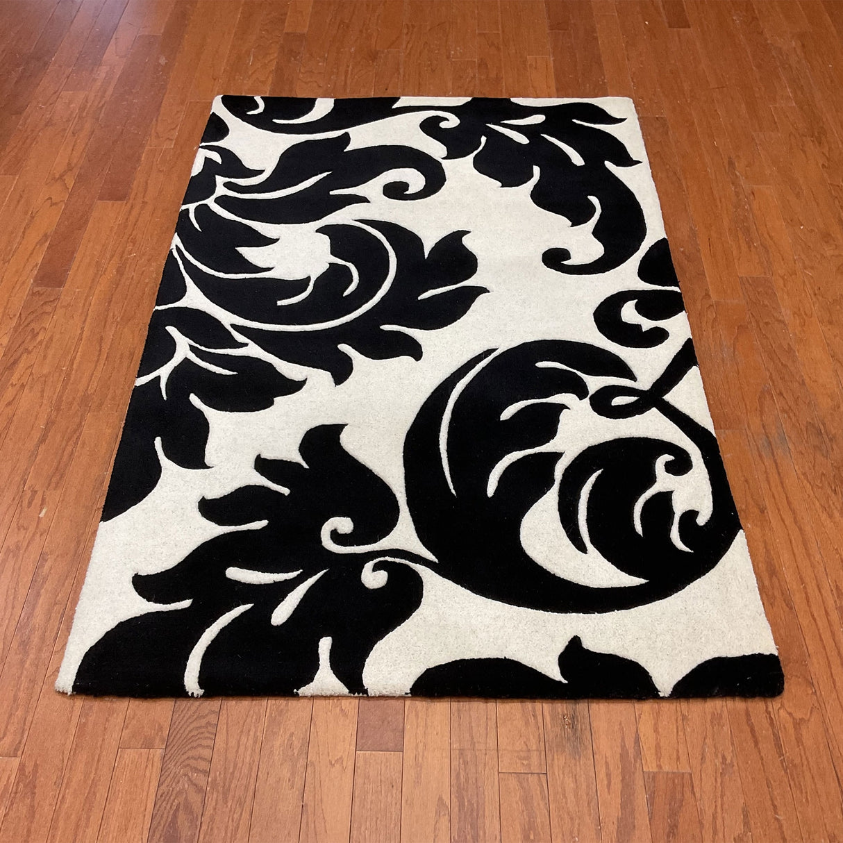 HERAT ORIENTAL Handmade 4x6 Tibetan Wool Rug - 4' x 6'