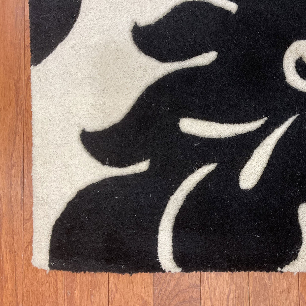 HERAT ORIENTAL Handmade 4x6 Tibetan Wool Rug - 4' x 6'