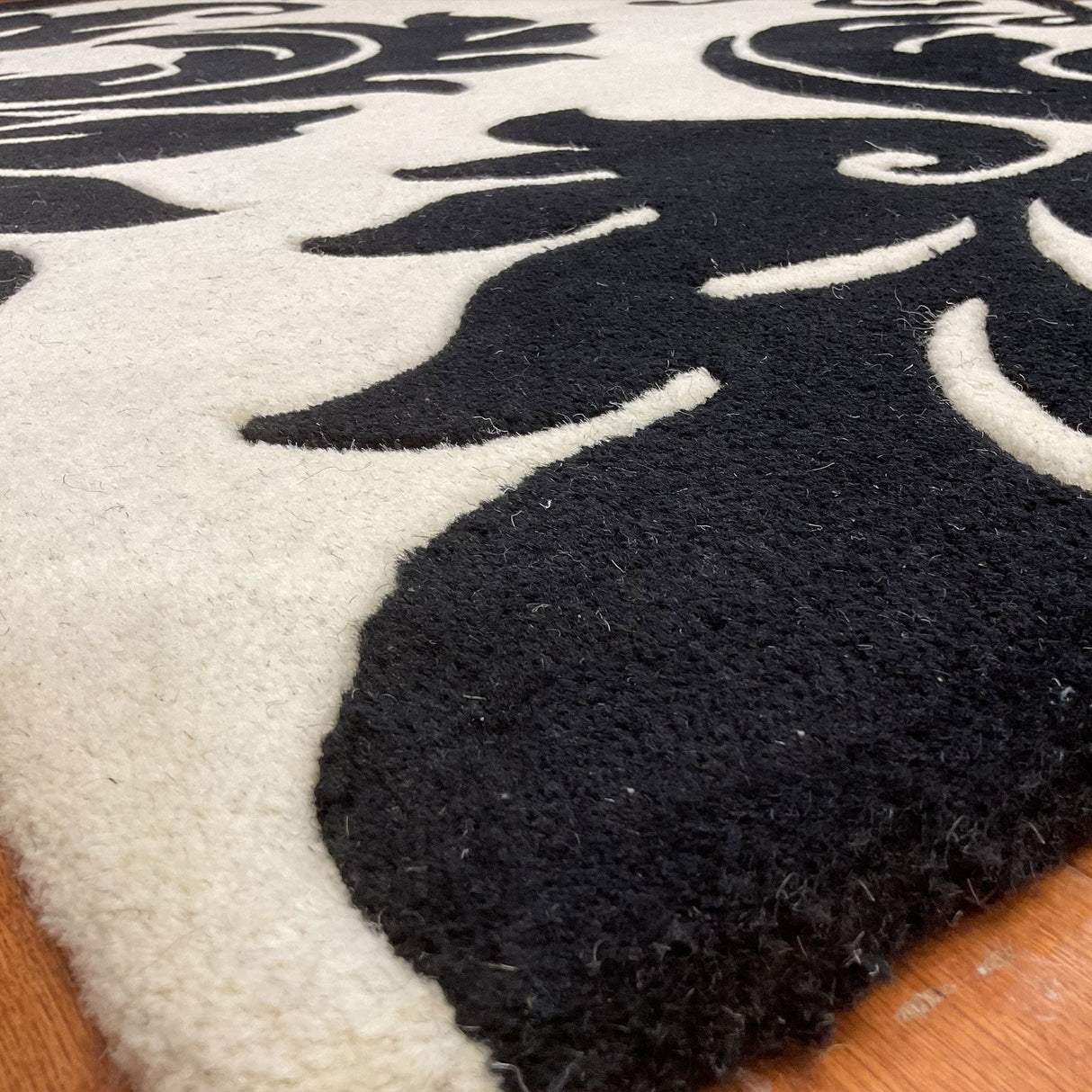 HERAT ORIENTAL Handmade 4x6 Tibetan Wool Rug - 4' x 6'