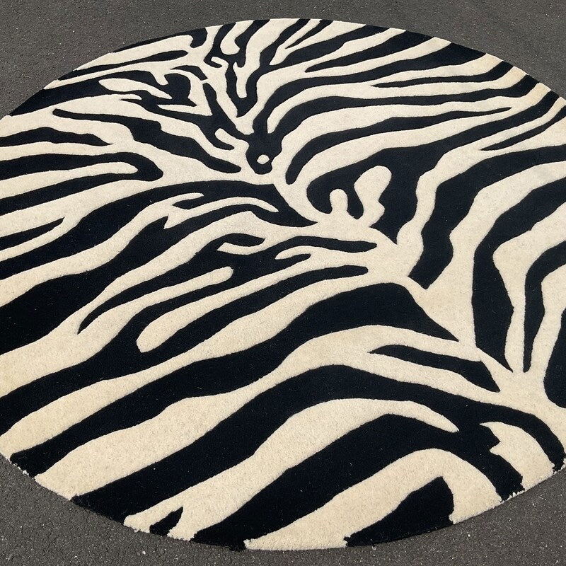 HERAT ORIENTAL Handmade Tibetan Zebra Wool Rug Collection