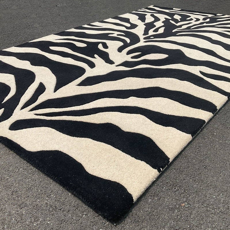 HERAT ORIENTAL Handmade Tibetan Zebra Wool Rug Collection