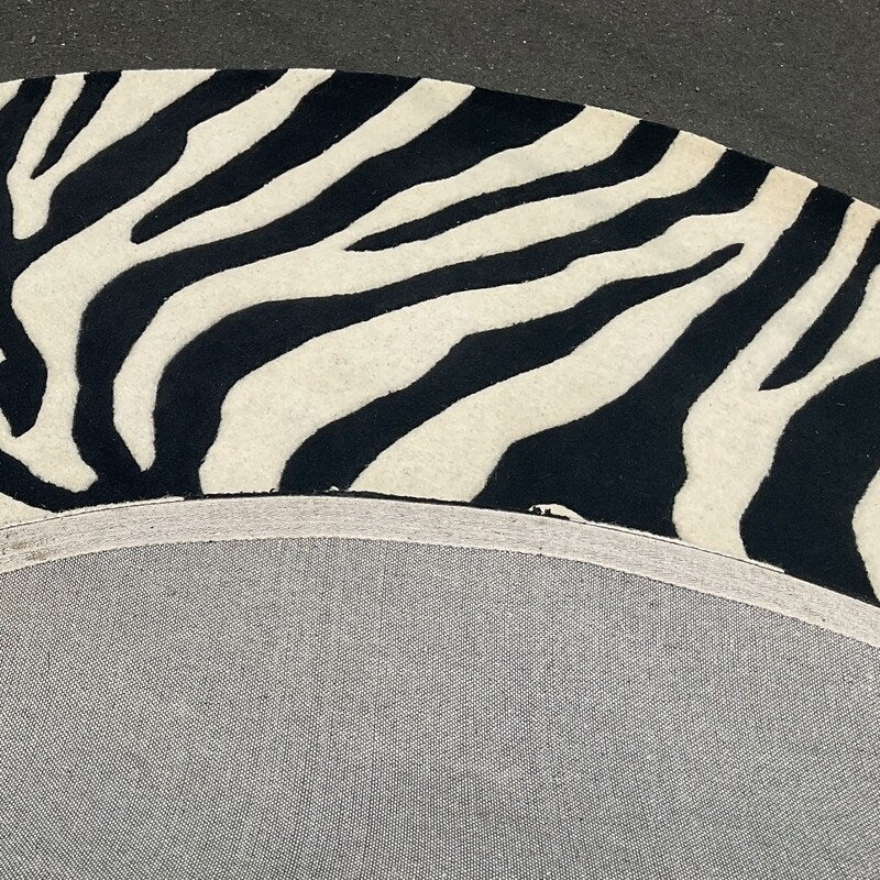 HERAT ORIENTAL Handmade Tibetan Zebra Wool Rug Collection