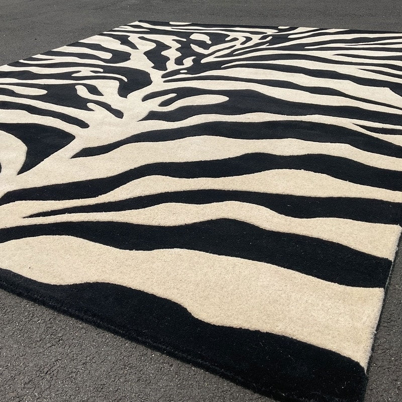 HERAT ORIENTAL Handmade Tibetan Zebra Wool Rug Collection