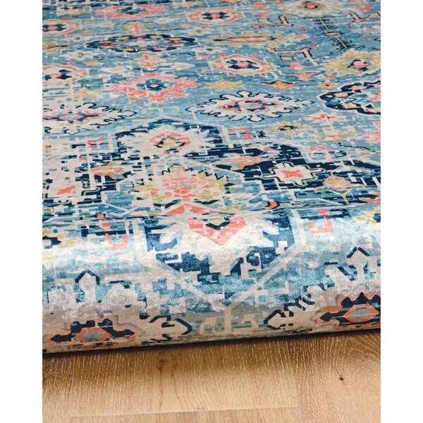 Halogen Bellis Blue/Ivory Area Rug - 5' X 7'