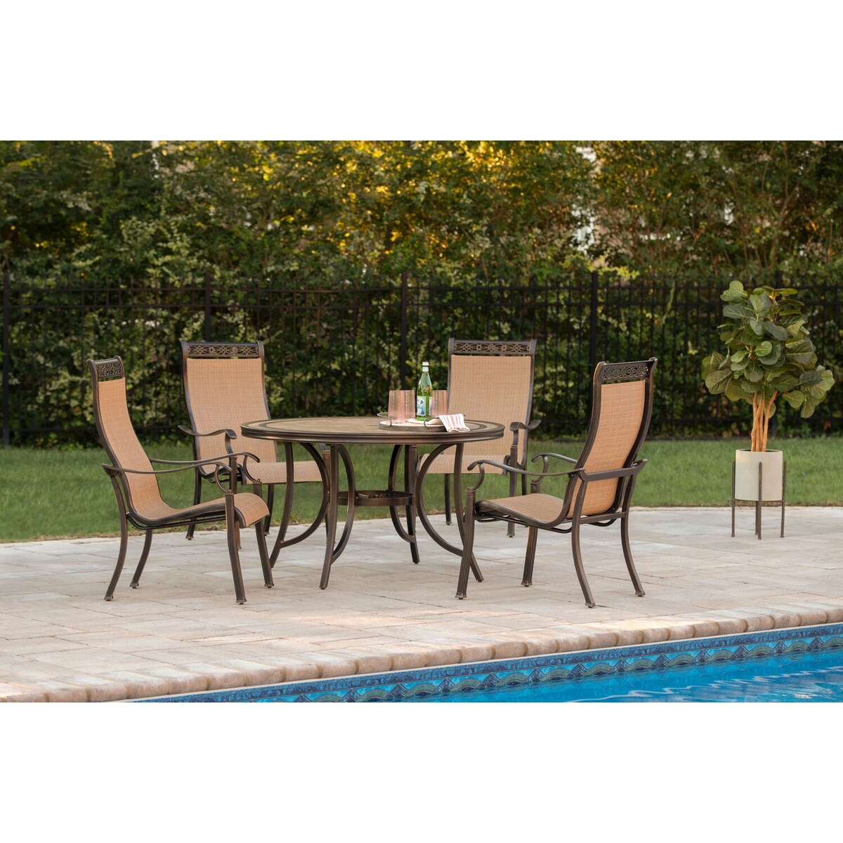 Hammond Brandywine 5-Piece Outdoor Dining Set - N/A