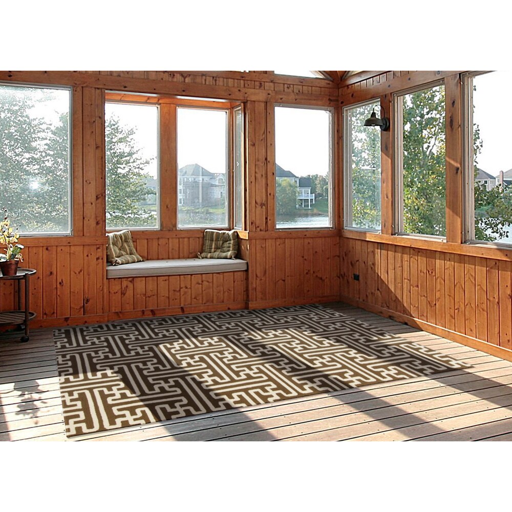 Hand-Hooked Gwyneth Contemporary Geometric Indoor/Outdoor Area Rug