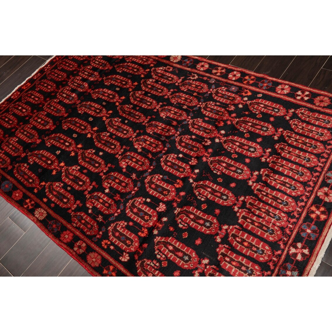 Hand Knotted Black,Coral Wool Traditional Oriental Area Rug (4x6) - 4' 2'' x 6' 6''