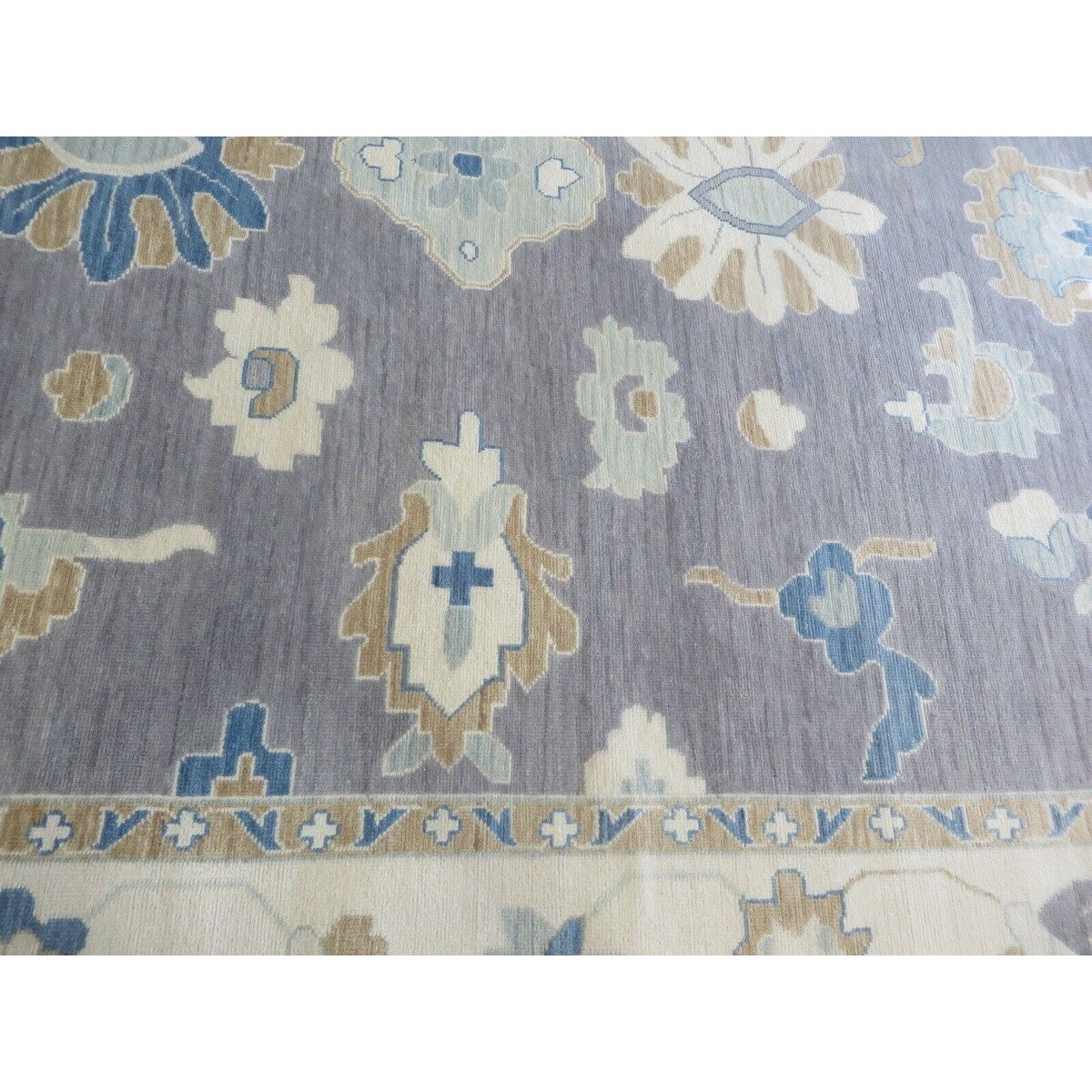 Hand Knotted Gray Oushak with Wool Oriental Rug (12' x 15'1") - 12' x 15'1"