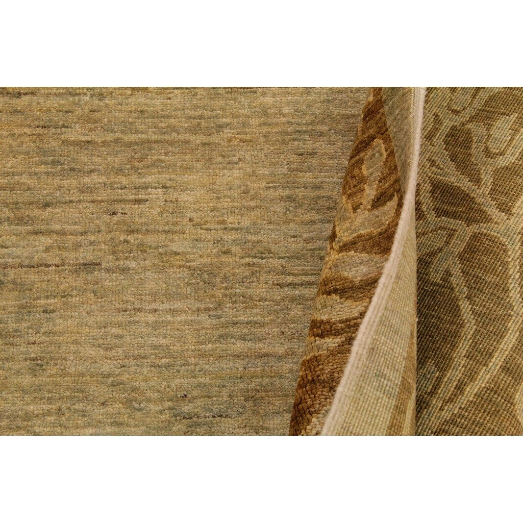 Boho Chic Hand-Knotted Lt. Green/Brown Wool Rug (8'11 x 11'10) - 9' x 12'