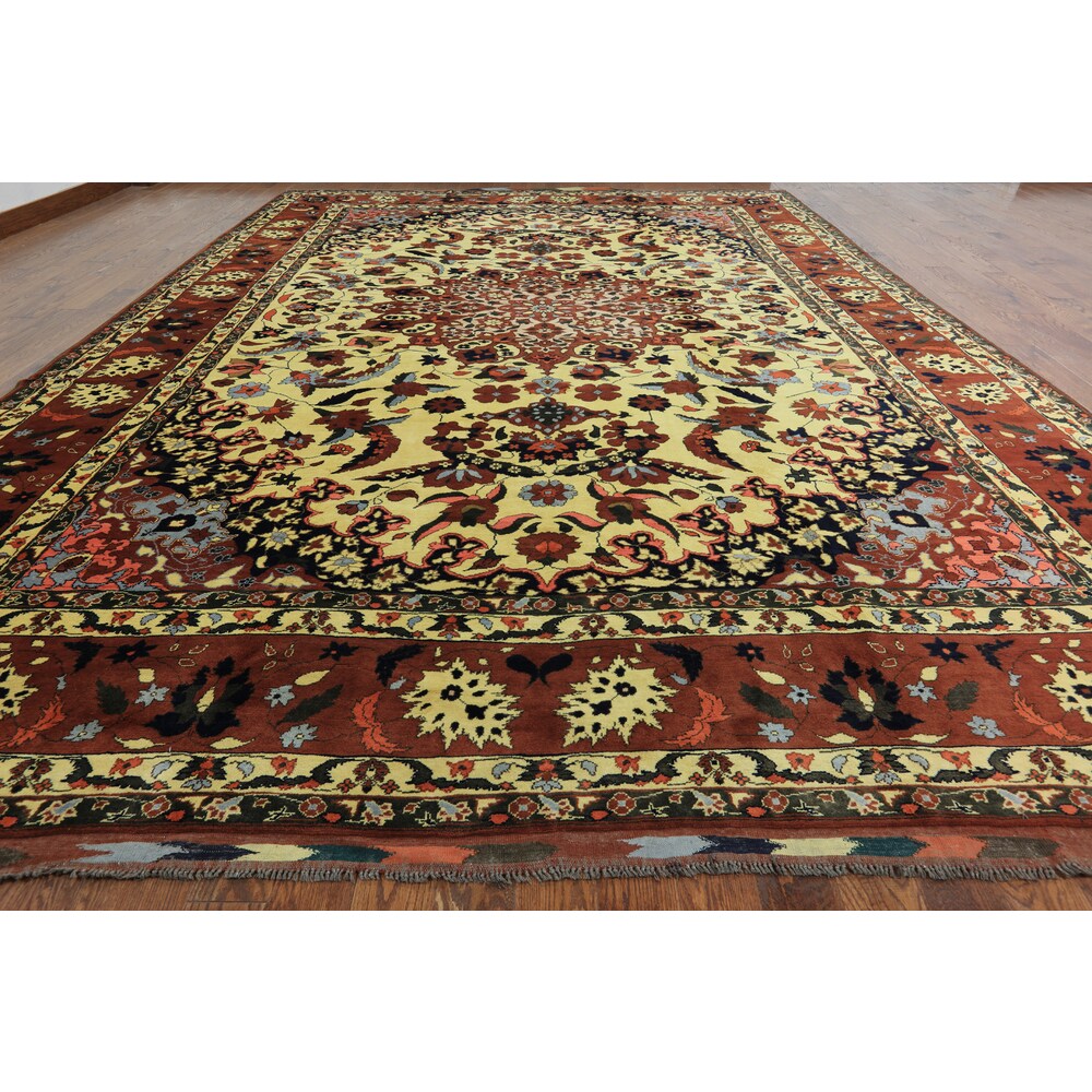 Hand-knotted Oriental Baluch Ivory Wool On Wool Rug (12' 5 x 16' 3)
