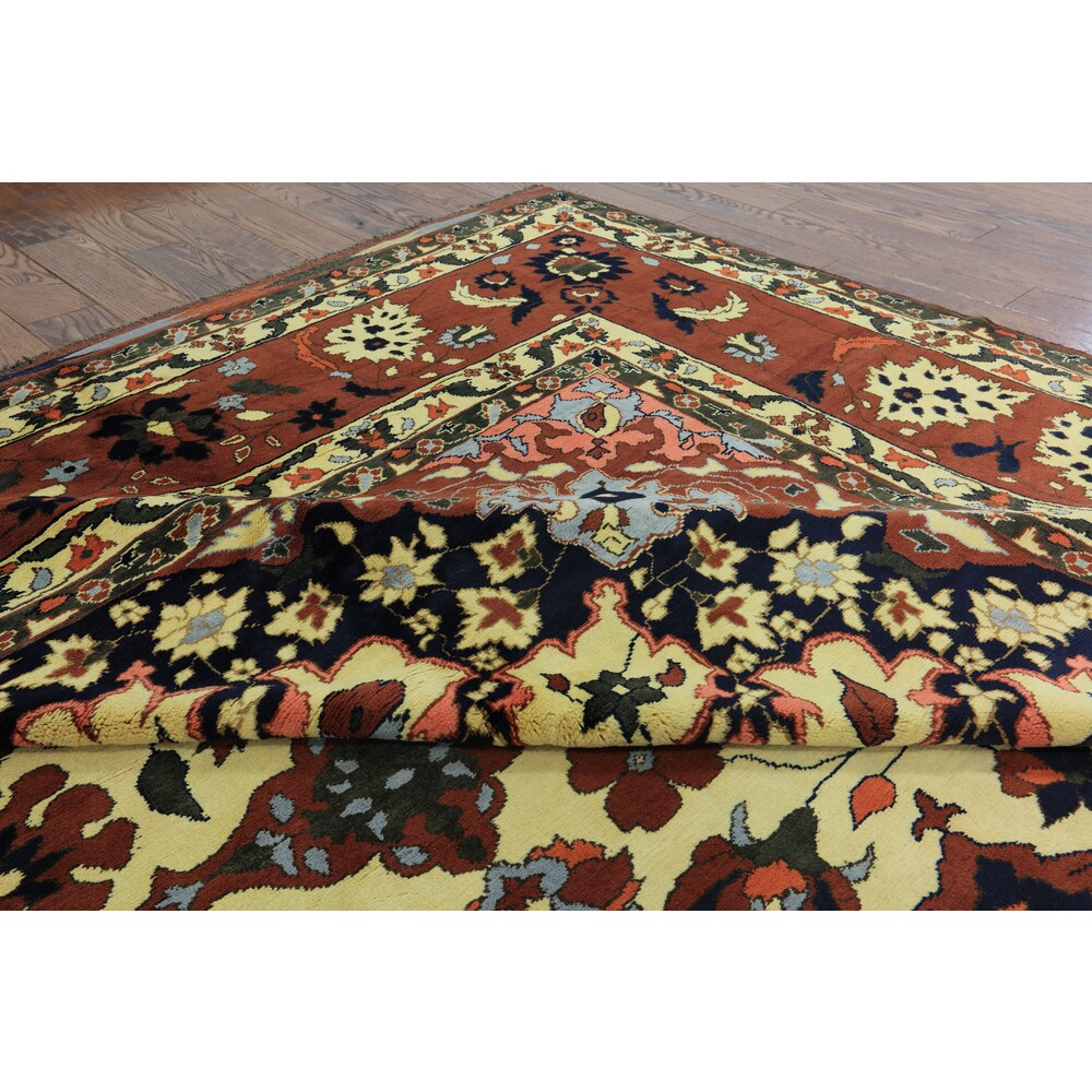 Hand-knotted Oriental Baluch Ivory Wool On Wool Rug (12' 5 x 16' 3)