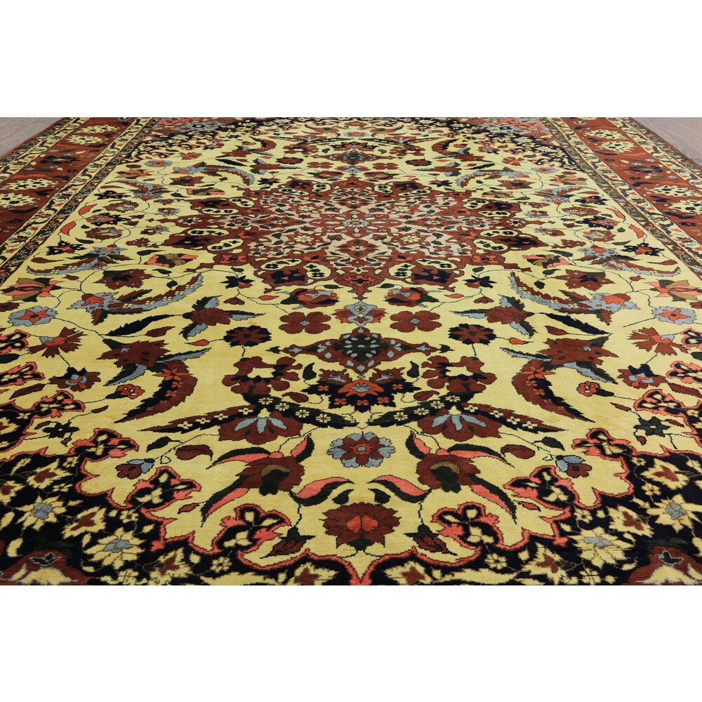 Hand-knotted Oriental Baluch Ivory Wool On Wool Rug (12' 5 x 16' 3)