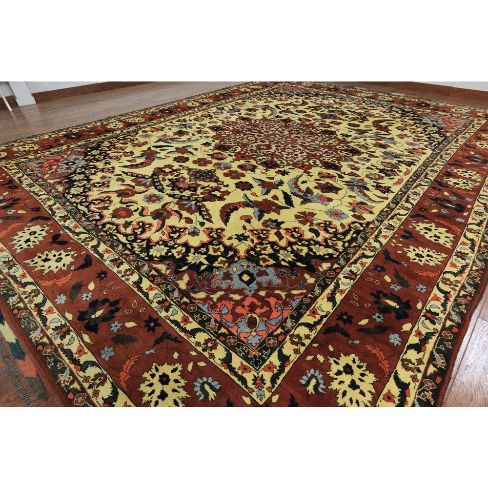 Hand-knotted Oriental Baluch Ivory Wool On Wool Rug (12' 5 x 16' 3)